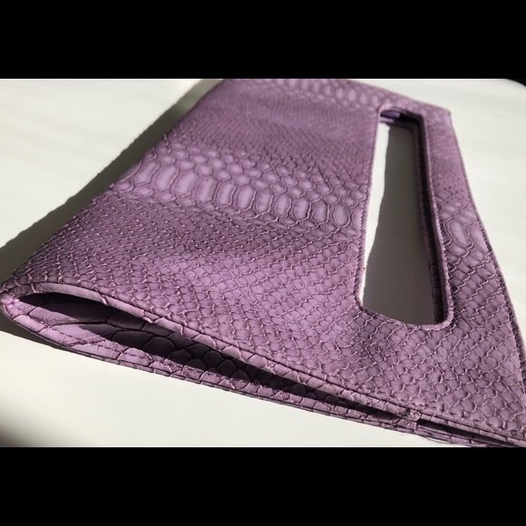 Oversized Python Clutch NWOT - Picture 4 of 10